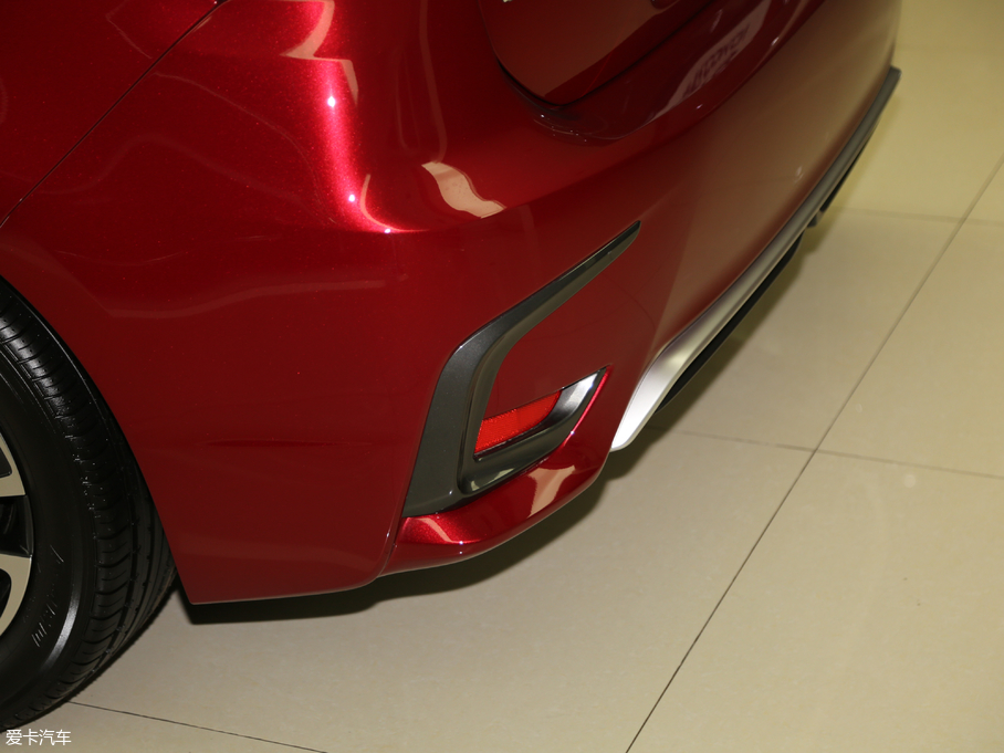 2017׿_˹CT 200h m ɫ