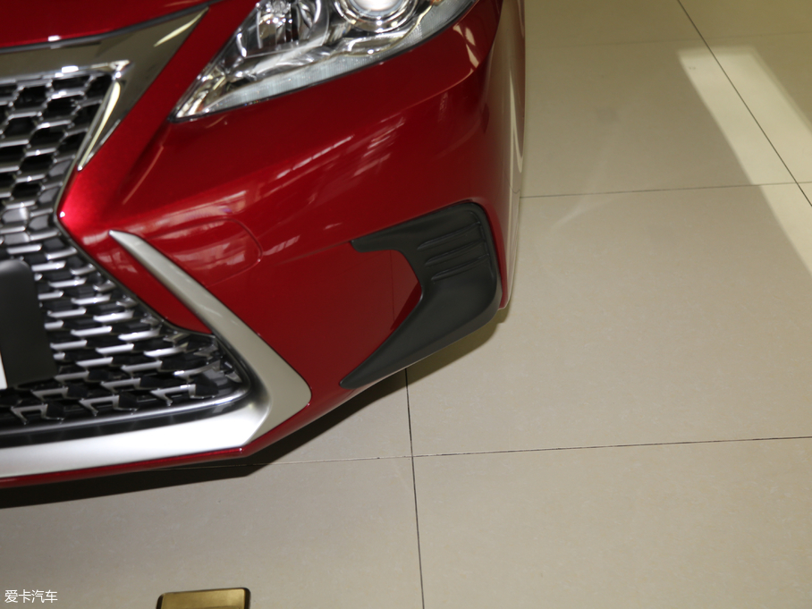 2017׿_˹CT 200h m ɫ