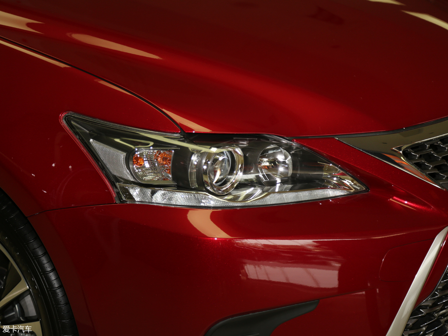 2017׿_˹CT 200h m ɫ