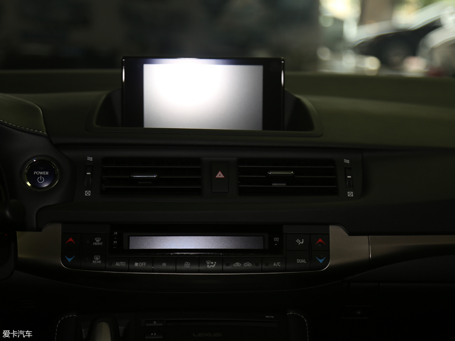 2017׿_˹CT 200h m ɫ