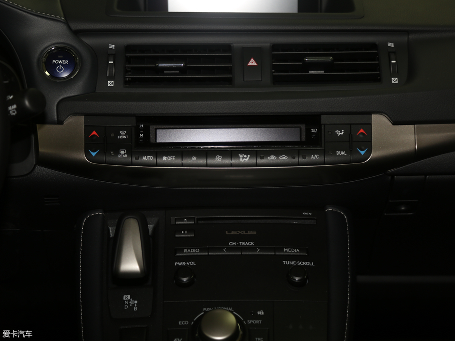 2017׿_˹CT 200h m ɫ