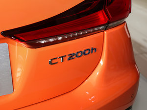 2017200h F SPORT ɫ ^