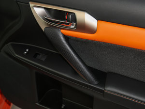 2017200h F SPORT ɫ g