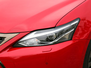 2017200h F SPORT pɫ ^