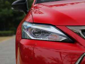 2017200h F SPORT pɫ (ji)^