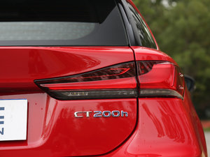 2017200h F SPORT pɫ β