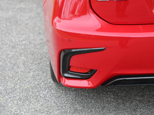 2017200h F SPORT pɫ ^