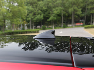 2017200h F SPORT pɫ ^