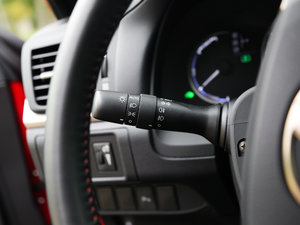 2017200h F SPORT pɫ п؅^