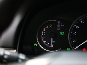 2017200h F SPORT pɫ п؅^