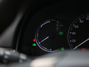 2017200h F SPORT pɫ п؅^