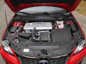 2017200h F SPORT pɫ lәC