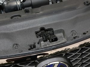 2017200h F SPORT pɫ 