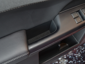 2017200h F SPORT ɫ g