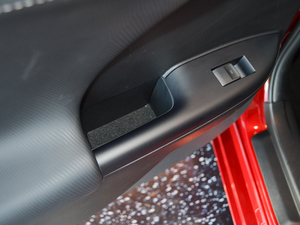 2017200h F SPORT ɫ g