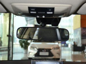 2017200h F SPORT ɫ ܇(ni)ҕR