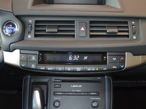 2017200h F SPORT ɫ {{