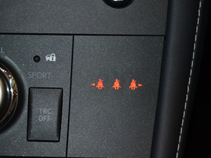 2017200h F SPORT ɫ п؅^