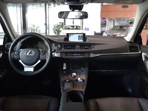 2017200h F SPORT ɫ ȫ