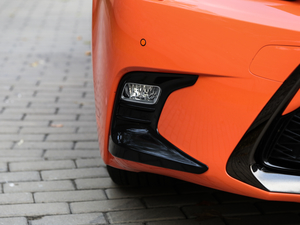 2017200h F SPORT pɫ ^