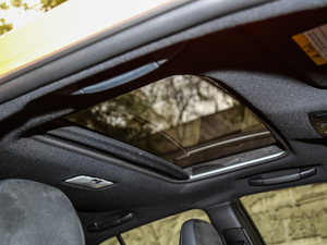 2017200h F SPORT pɫ g