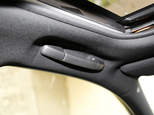 2017200h F SPORT pɫ g