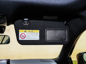 2017200h F SPORT pɫ g