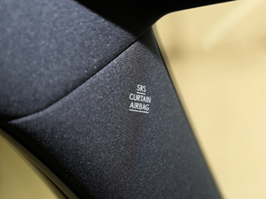 2017200h F SPORT pɫ g