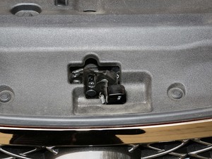 2017200h F SPORT pɫ 