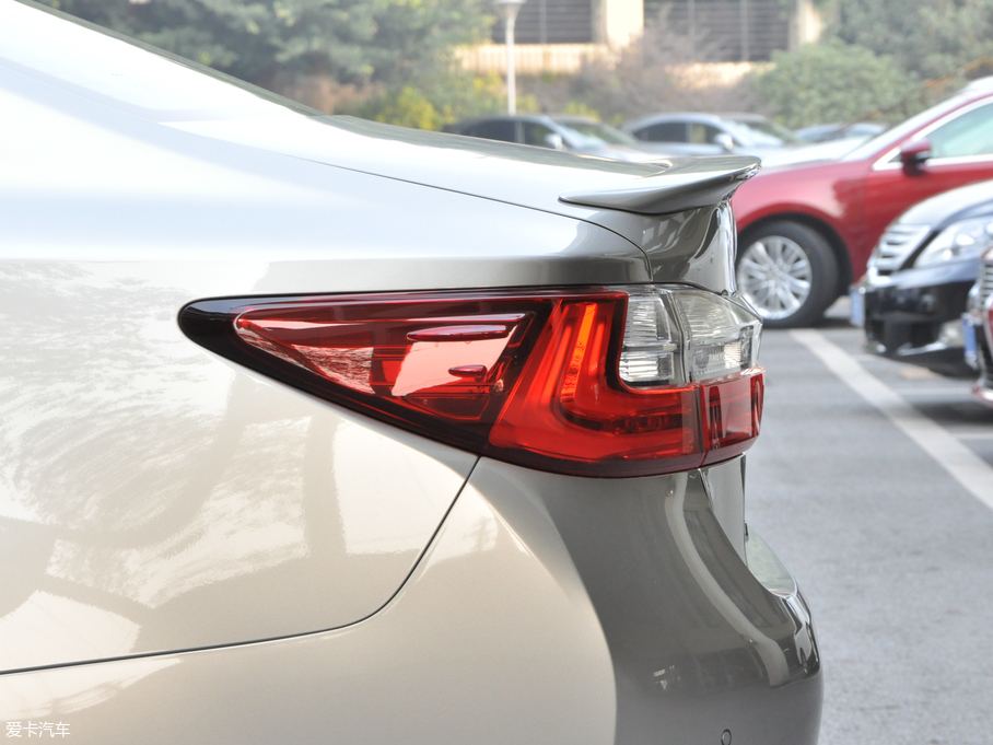 2017׿_˹ES 300h Mark Levinsonm