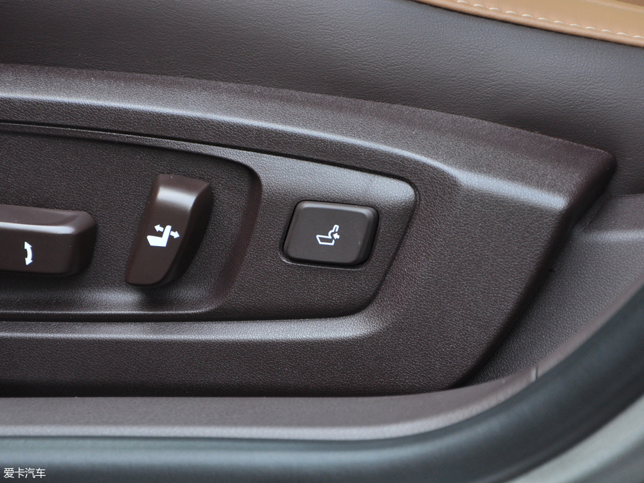 2017׿_˹ES 300h Mark Levinsonm