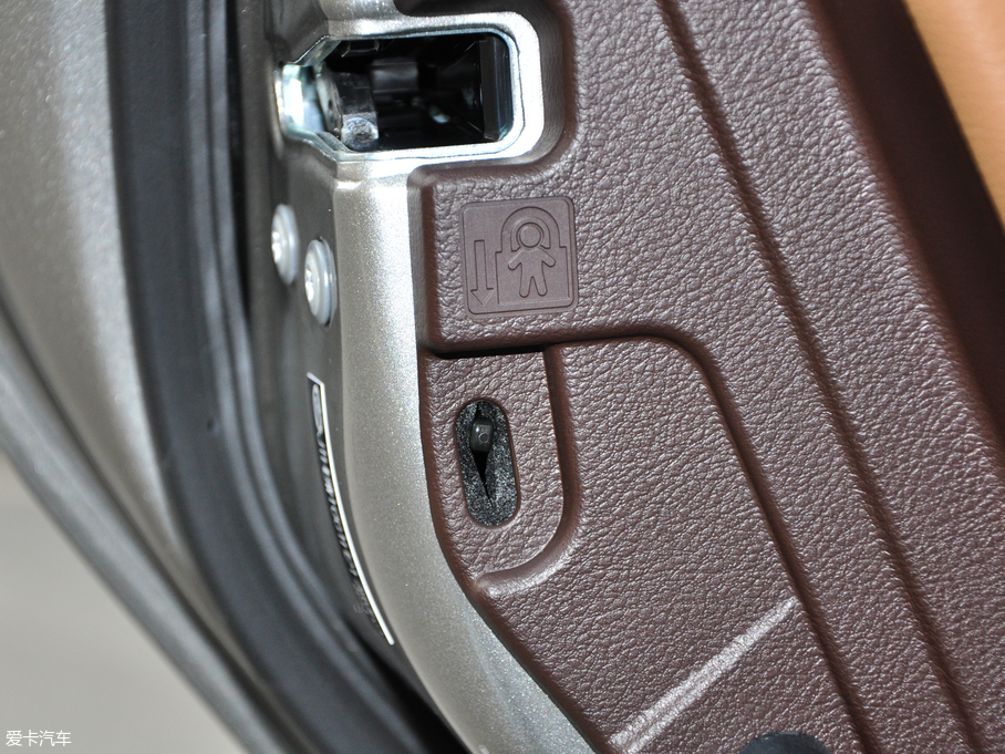 2017׿_˹ES 300h Mark Levinsonm