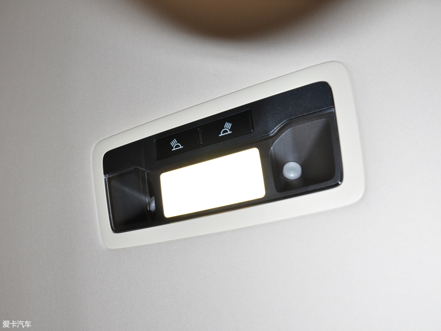 2017׿_˹ES 300h Mark Levinsonm