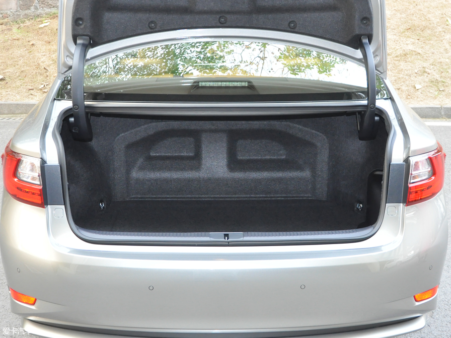 2017׿_˹ES 300h Mark Levinsonm