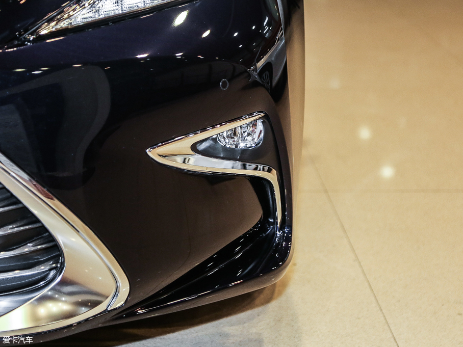 2017׿_˹ES 300h Mark LevinsonA