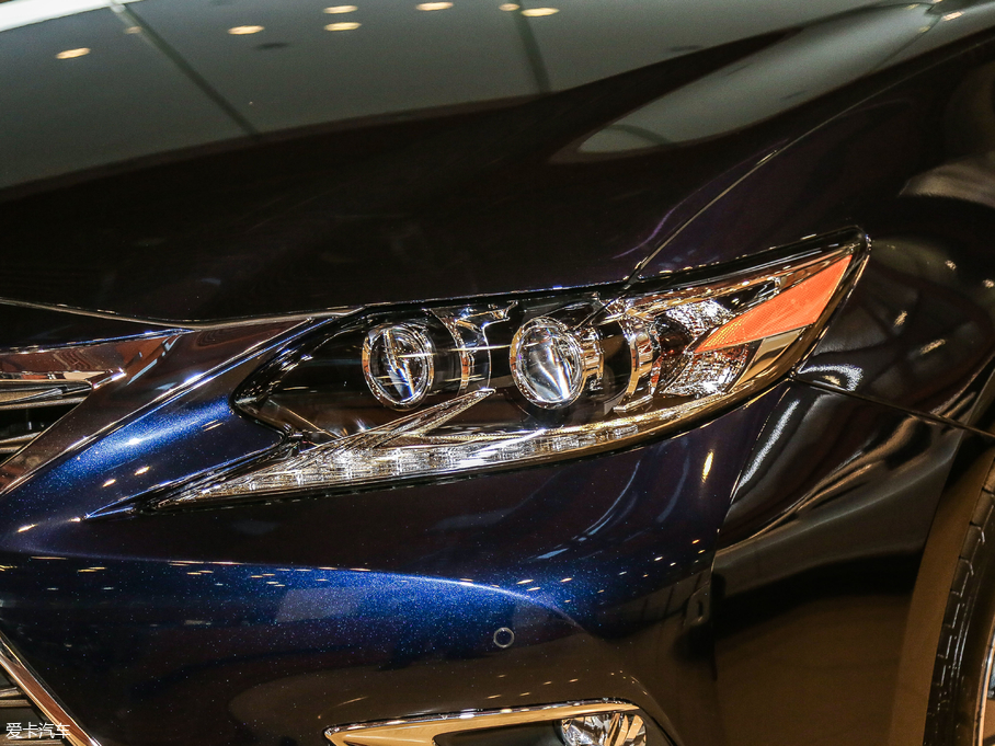 2017׿_˹ES 300h Mark LevinsonA