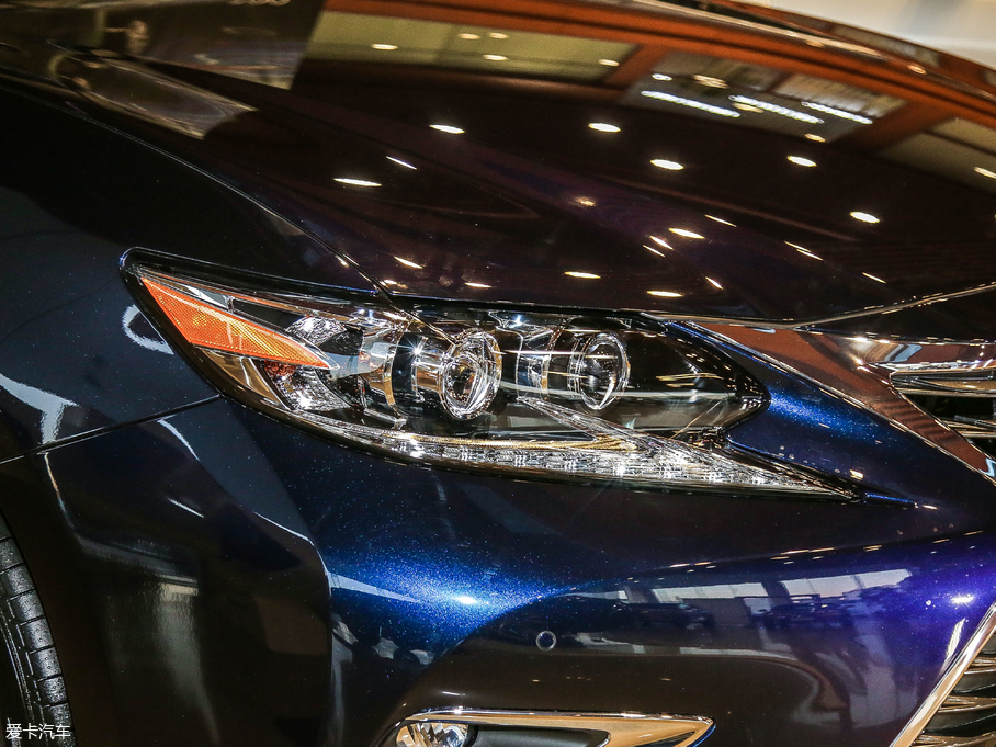 2017׿_˹ES 300h Mark LevinsonA