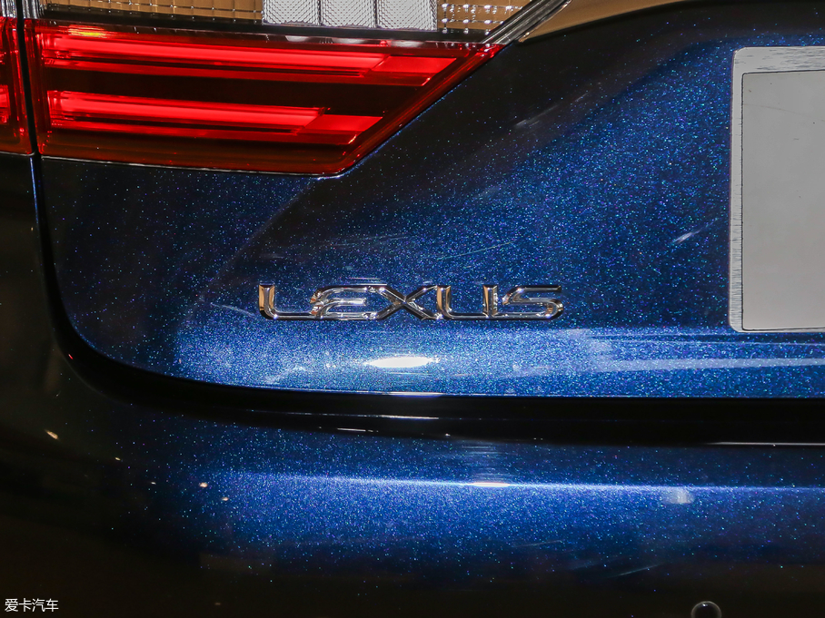 2017׿_˹ES 300h Mark LevinsonA