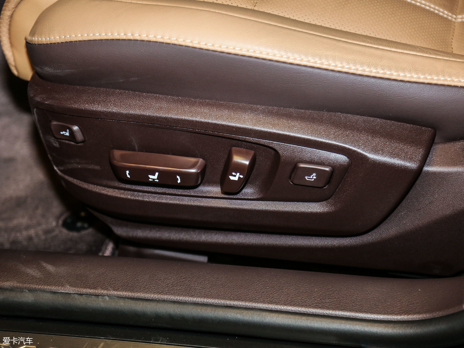 2017׿_˹ES 300h Mark LevinsonA