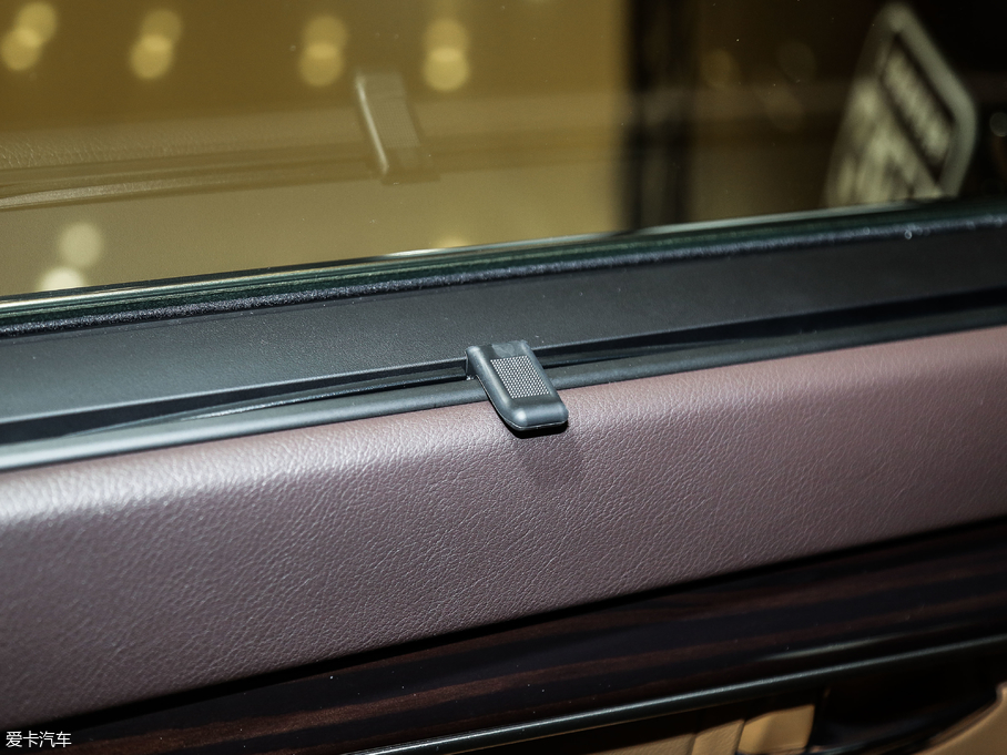 2017׿_˹ES 300h Mark LevinsonA