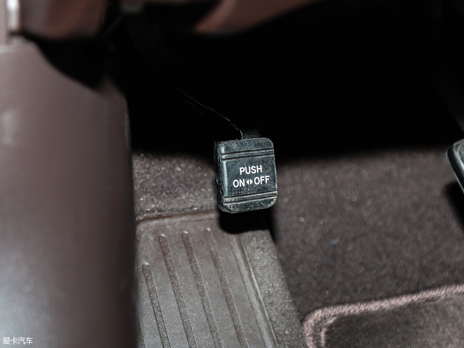 2017׿_˹ES 300h Mark LevinsonA