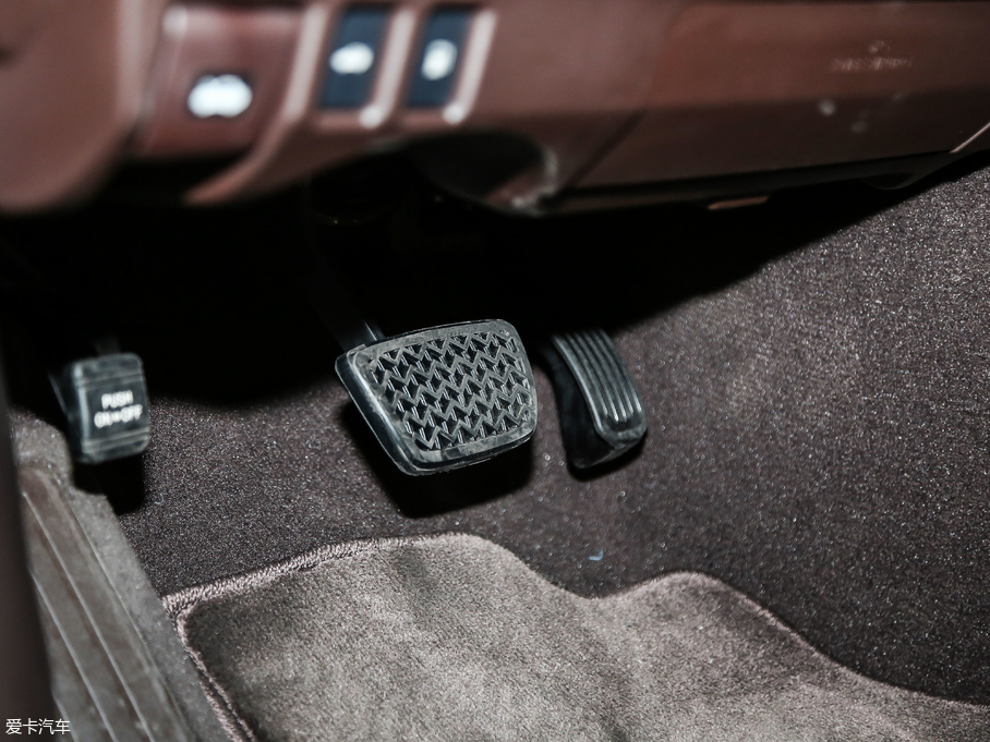 2017׿_˹ES 300h Mark LevinsonA