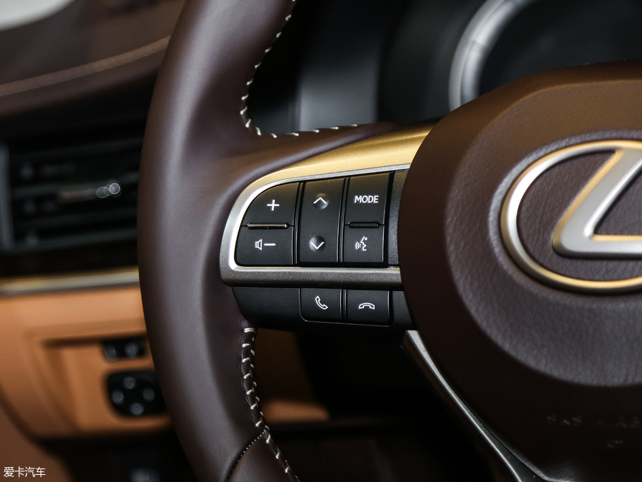 2017׿_˹ES 300h Mark LevinsonA