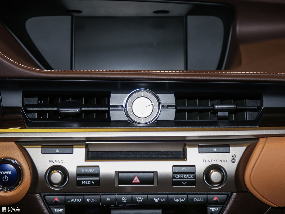 2017׿_˹ES 300h Mark LevinsonA