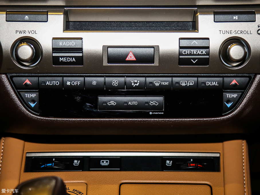 2017׿_˹ES 300h Mark LevinsonA