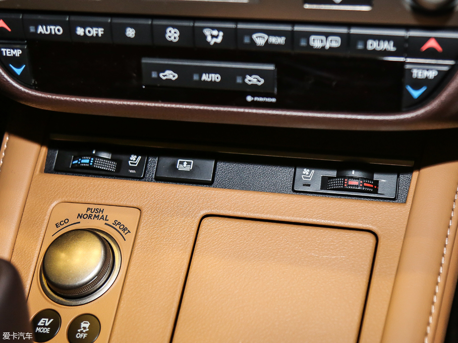 2017׿_˹ES 300h Mark LevinsonA