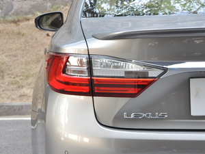 2017300h Mark Levinsonm ^