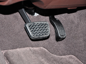 2017300h Mark Levinsonm g