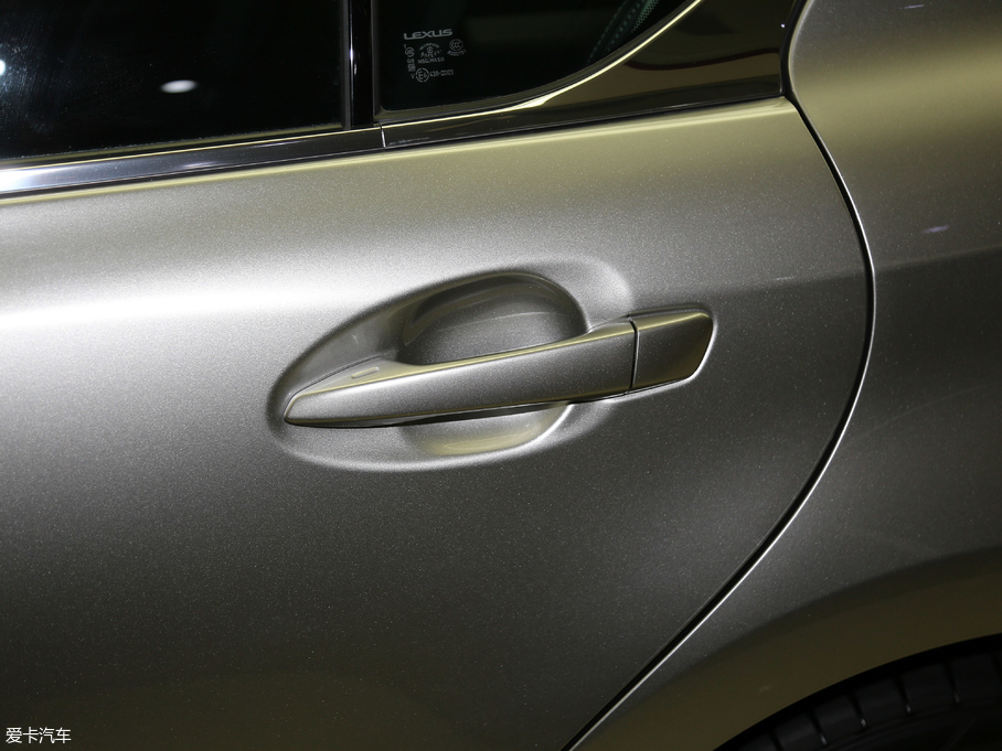 2017׿_˹GS 300 I(lng)Ȱ