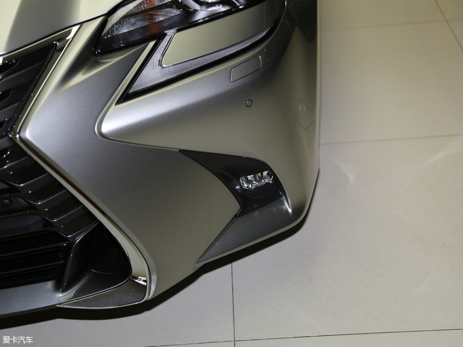 2017׿_˹GS 300 I(lng)Ȱ